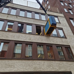 kranbil i stockholm lastar av